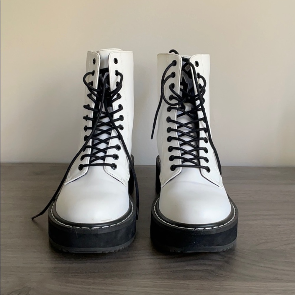 Shoes/boots